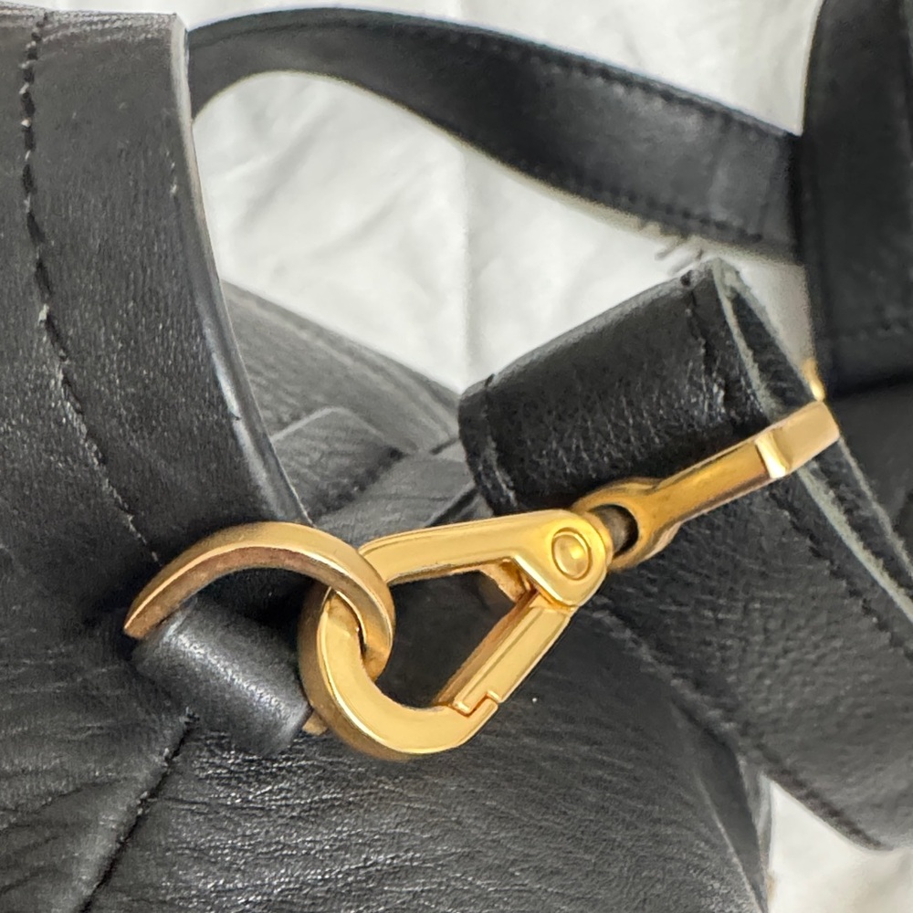 Hammitt Black Leather Shoulder Bag with Red Zipper - Picture 10 of 12